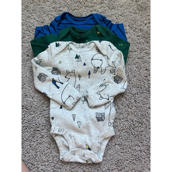 Carter's Baby Boy 3 Pack Bodysuits Winter Theme Size Newborn - Picture 1 of 4